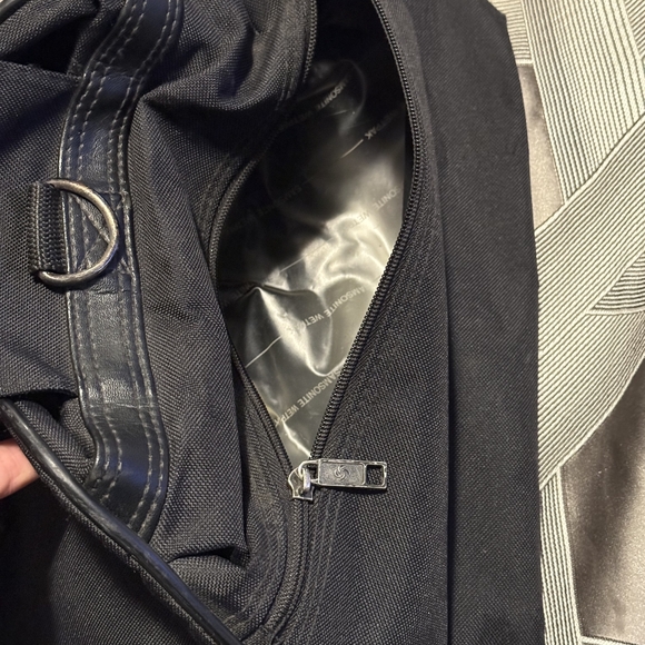 Samsonite Black Duffel Bag 24"Lx14"Wx12"H - Picture 8 of 10
